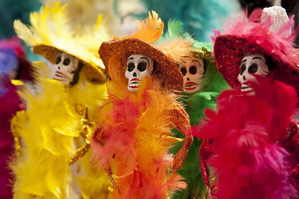 Day of the Dead catrina skelelton dolls