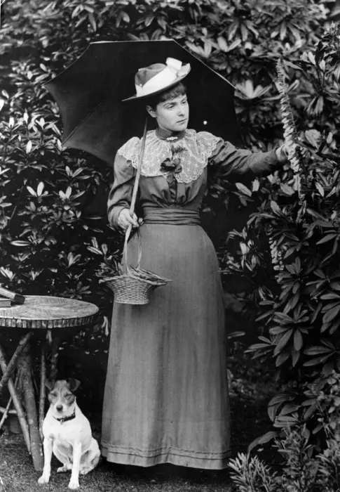 Framed Print : Day Dress. 1908: A simple day dress, with a lace collar Framed Print : Day Dress. 1908: A simple day dress, with a lace collar