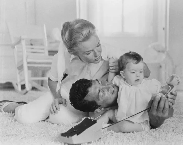 Framed Print : Dean Martin with Child and Wife Framed Print : Dean Martin with Child and Wife
