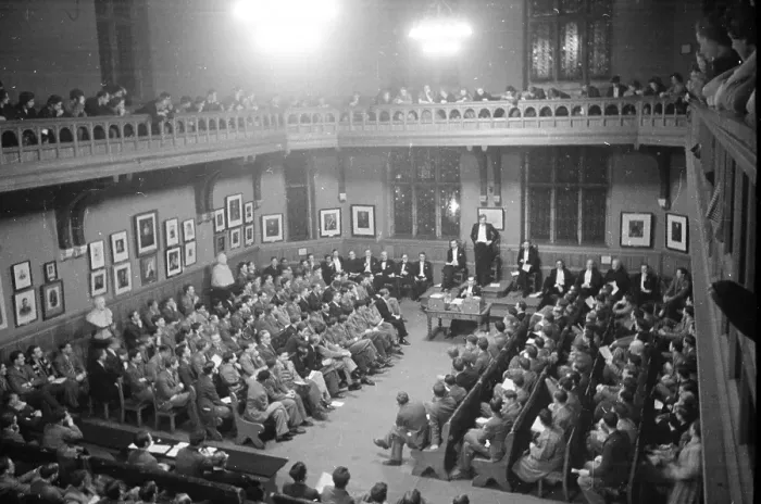 Framed Print : Debating Hall Framed Print : Debating Hall