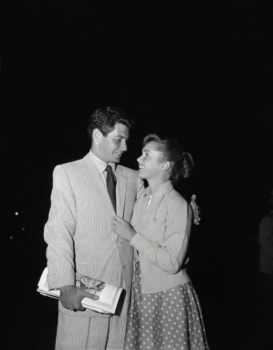 Framed Print : Debbie Reynolds and Eddie Fisher Framed Print : Debbie Reynolds and Eddie Fisher