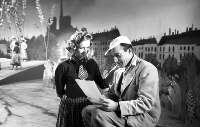 Framed Print : Debbie Reynolds Rehearses with Ezio Pinza Framed Print : Debbie Reynolds Rehearses with Ezio Pinza