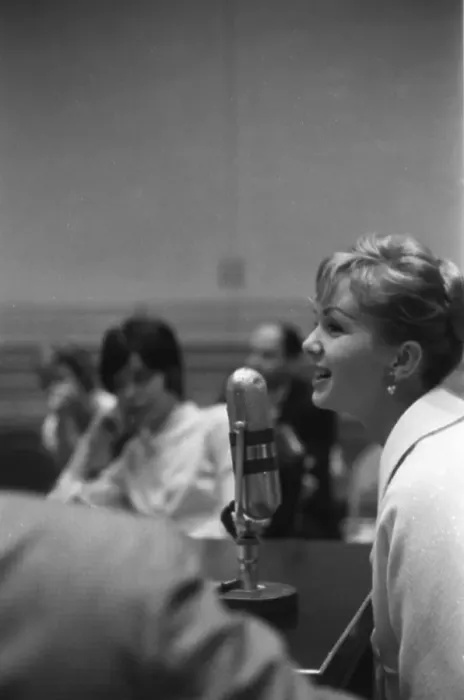 Framed Print : Debbie Reynolds at a Vintage Microphone Framed Print : Debbie Reynolds at a Vintage Microphone