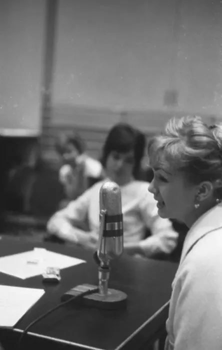 Framed Print : Debbie Reynolds at a Vintage Microphone Framed Print : Debbie Reynolds at a Vintage Microphone
