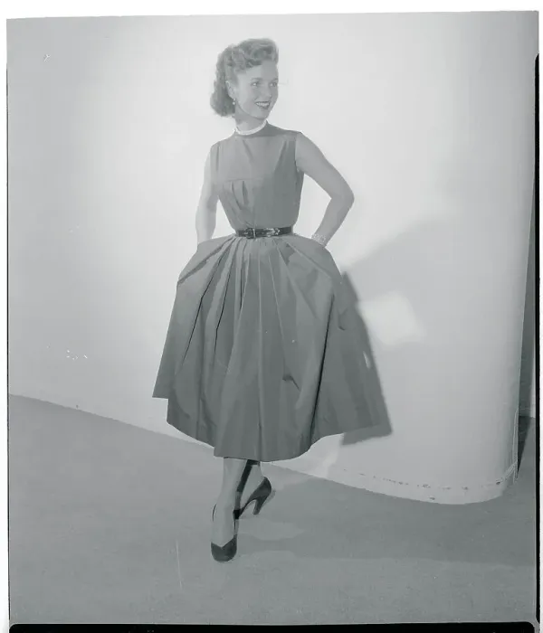 Framed Print : Debbie Reynolds Wearing a Simple Dress Framed Print : Debbie Reynolds Wearing a Simple Dress
