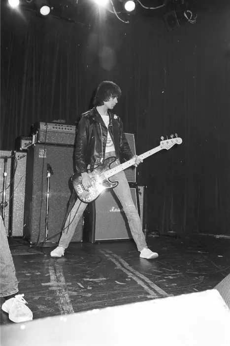 Framed Print : Dee Dee Ramone Framed Print : Dee Dee Ramone