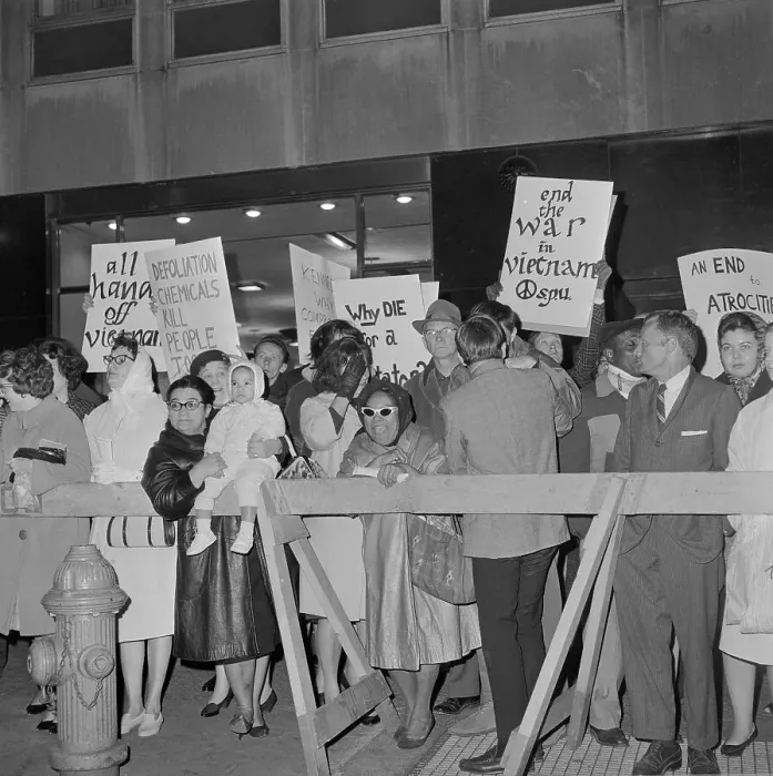 Framed Print : Demonstrators Protesting Vietnam War Framed Print : Demonstrators Protesting Vietnam War