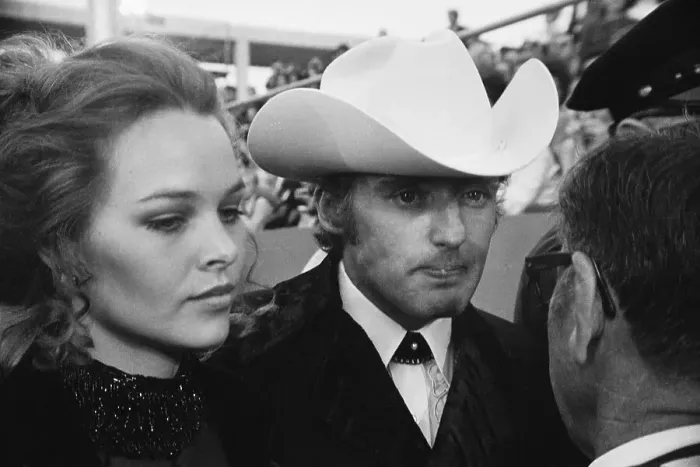 Framed Print : Dennis Hopper and Fiancee Michelle Phillips Framed Print : Dennis Hopper and Fiancee Michelle Phillips