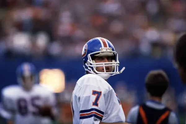 Fine Art Storehouse Print: John Elway Close-Up Art