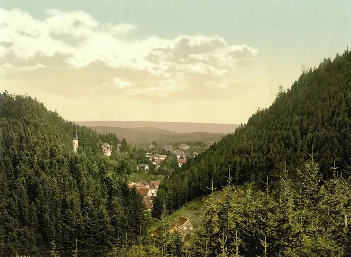Framed Print : Der Kuehle Grund, Friedrichroda, Friedrichrhoda in Thuringia, Germany, Historic, digitally restored reproduction of a photochrome print from the 1890s Framed Print : Der Kuehle Grund, Friedrichroda, Friedrichrhoda in Thuringia, Germany, Historic, digitally restored reproduction of a photochrome print from the 1890s