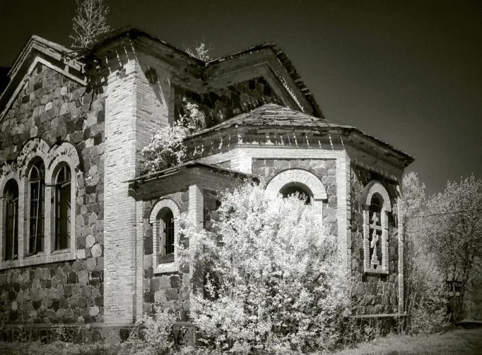 Framed Print : Derelict Buildings