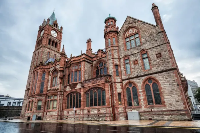 Framed Print : Derry. The Guildhall Framed Print : Derry. The Guildhall