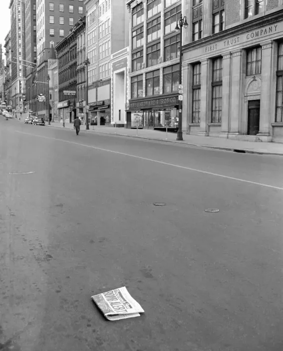 Framed Print : Deserted Street Scene After Initial Raid Alarm Framed Print : Deserted Street Scene After Initial Raid Alarm