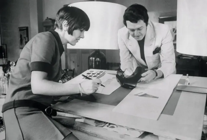 Framed Print : Designer Mary Quant with Husband Alexander Greene Framed Print : Designer Mary Quant with Husband Alexander Greene