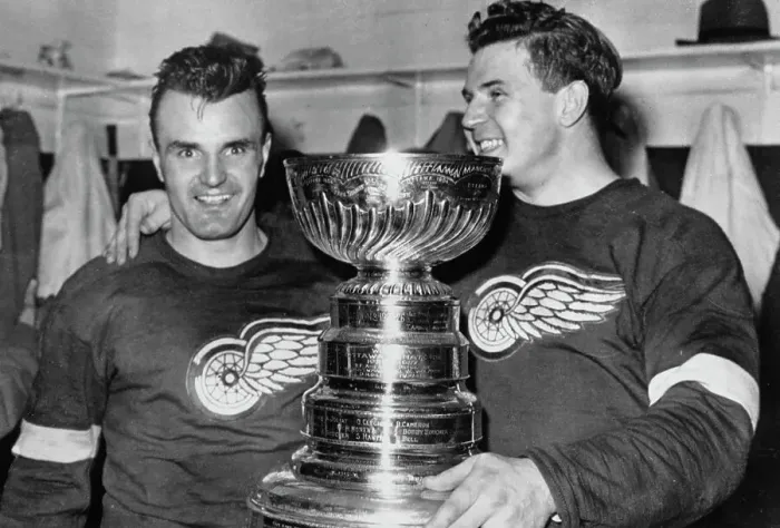 Framed Print : Detroit Red Wings Win Stanley Cup, 1950 Framed Print : Detroit Red Wings Win Stanley Cup, 1950