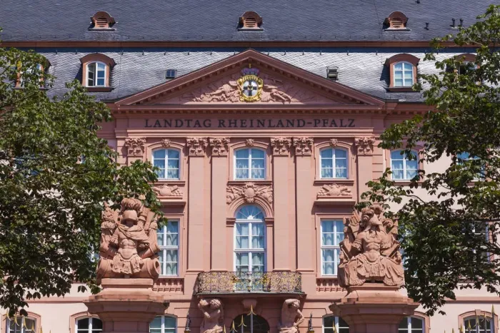 Framed Print : Deutschhaus Mainz parliament building, Mainz, Rhineland-Palatinate, Germany Framed Print : Deutschhaus Mainz parliament building, Mainz, Rhineland-Palatinate, Germany