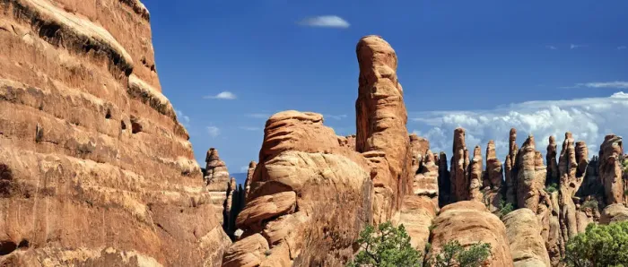 Framed Print : Devils Garden with stone pinnacles of red Navajo sandstone formed by erosion, Arches-Nationalpark, near Moab, Utah, United States Framed Print : Devils Garden with stone pinnacles of red Navajo sandstone formed by erosion, Arches-Nationalpark, near Moab, Utah, United States