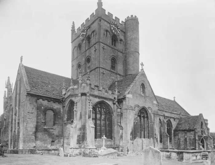 Framed Print : Devizes. St. Johns Church, Devizes, Wiltshire, circa 1930 Framed Print : Devizes. St. Johns Church, Devizes, Wiltshire, circa 1930