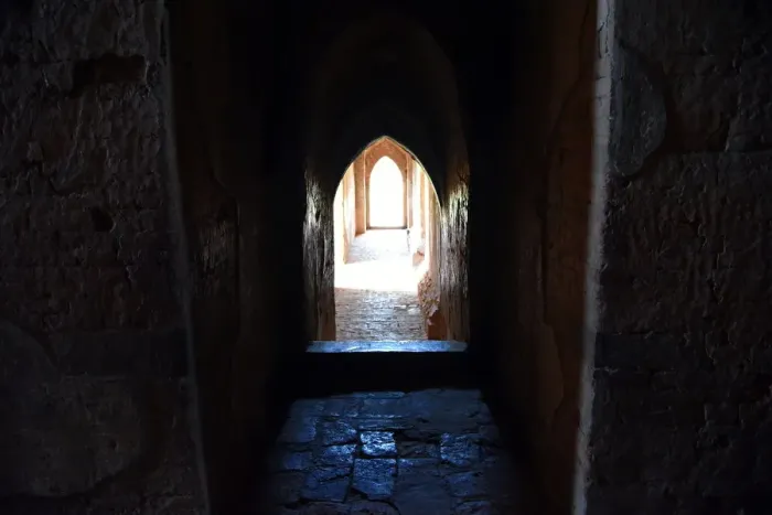 Framed Print : Dhamma Yan Gyi corridor Temple, Bagan, unesco ruins Myanmar. Asia