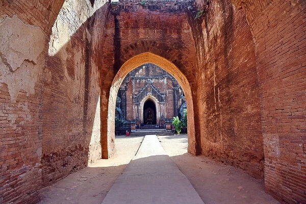 Dhamma Yan Gyi entry Temple, Bagan, unesco ruins Myanmar. Asia