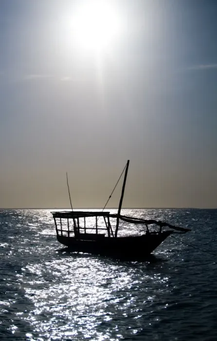 Framed Print : Dhow Silhouette Framed Print : Dhow Silhouette