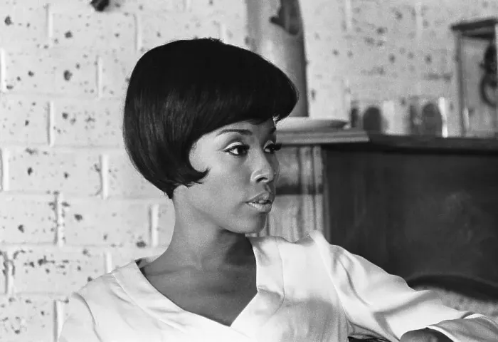Framed Print : Diahann Carroll Framed Print : Diahann Carroll