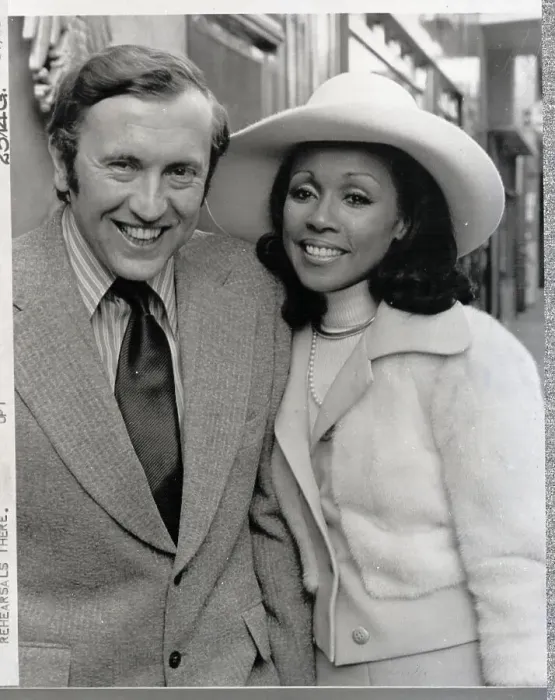 Framed Print : Diahann Carroll Posing with David Frost Framed Print : Diahann Carroll Posing with David Frost
