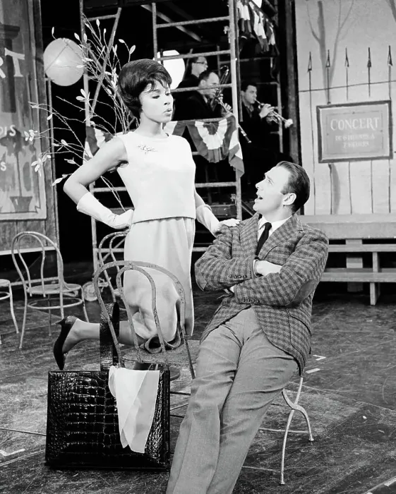 Framed Print : Diahann Carroll Rehearsing with Richard Kiley Framed Print : Diahann Carroll Rehearsing with Richard Kiley