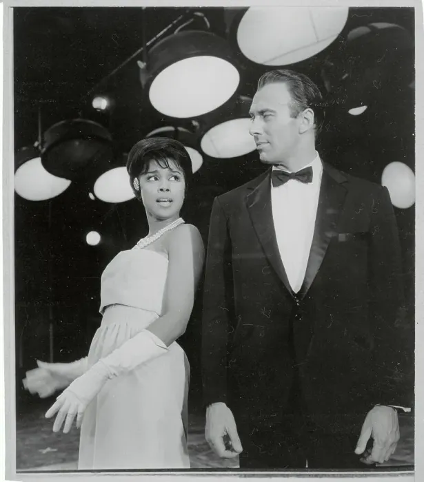 Framed Print : Diahann Carroll and Richard Kiley in No Strings Framed Print : Diahann Carroll and Richard Kiley in No Strings