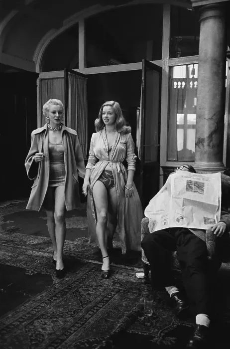 Framed Print : Diana Dors On Location Framed Print : Diana Dors On Location