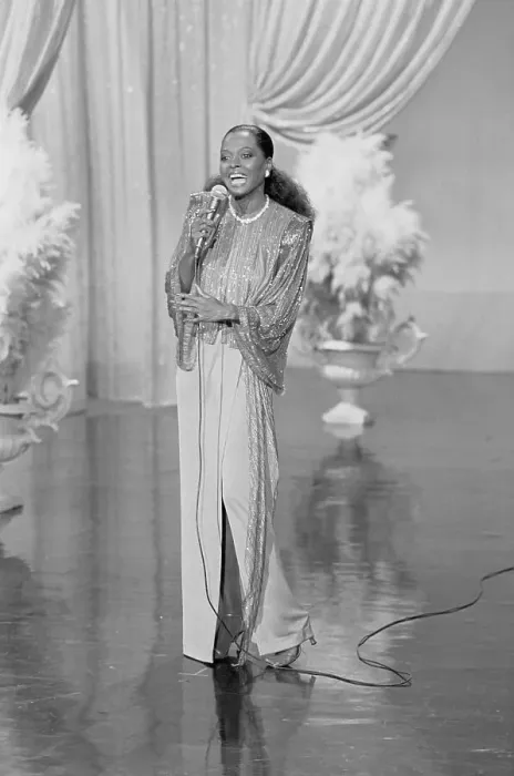  : Diana Ross Performing