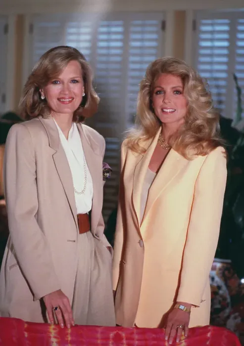 Framed Print : Diane Sawyer and Marla Maples Posing Together Framed Print : Diane Sawyer and Marla Maples Posing Together