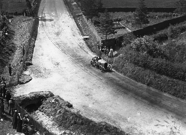 Dieppe Grand Prix. June 1912: Boillot in a Peugot leads the race on the