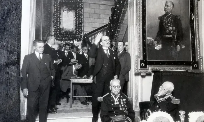 Framed Print : Dignitaries Gathered In Diaz'S Home Framed Print : Dignitaries Gathered In Diaz'S Home