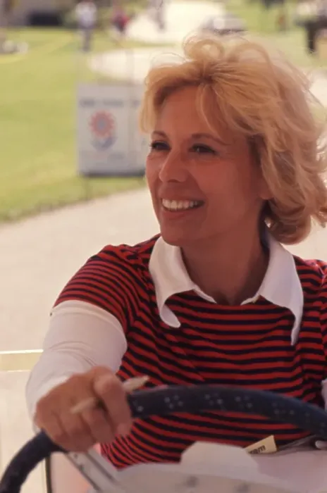 Framed Print : Dinah Shore on the Golf Course Framed Print : Dinah Shore on the Golf Course