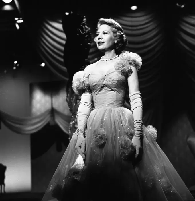 Framed Print : Dinah Shore Performing
