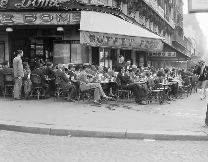 Framed Print : Diners at Cafe Le Dome in Paris Framed Print : Diners at Cafe Le Dome in Paris