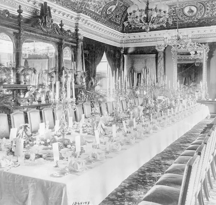 Framed Print : Dining Hall of Siam Royal Palace Framed Print : Dining Hall of Siam Royal Palace
