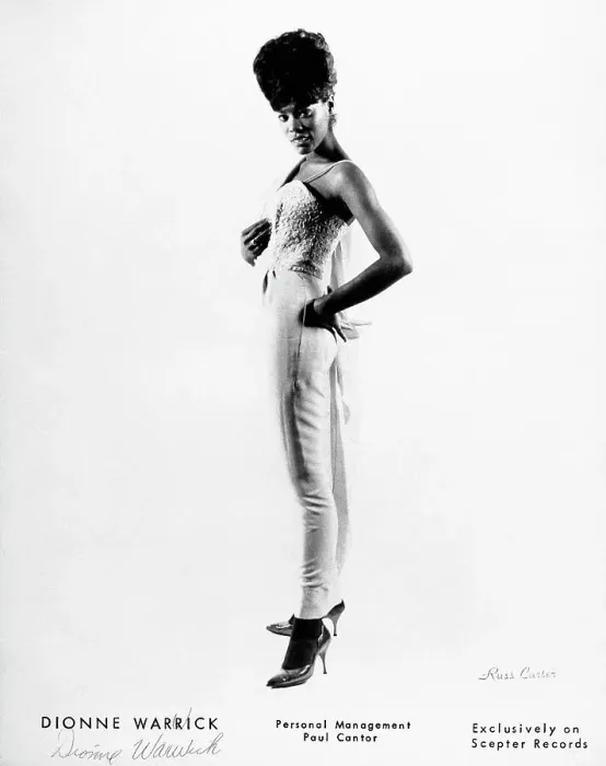Framed Print : Dionne Warwick in an Evening Dress Framed Print : Dionne Warwick in an Evening Dress