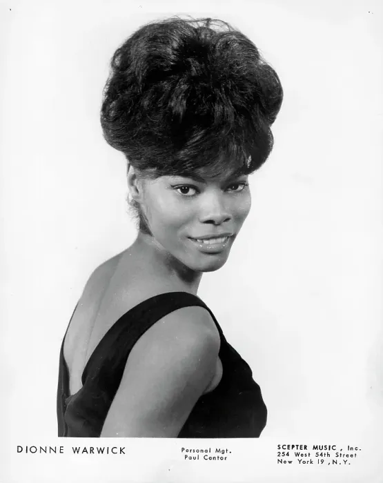 Framed Print : Dionne Warwick Portrait Framed Print : Dionne Warwick Portrait