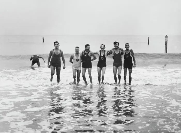 Framed Print : Dip at Coney Island Framed Print : Dip at Coney Island