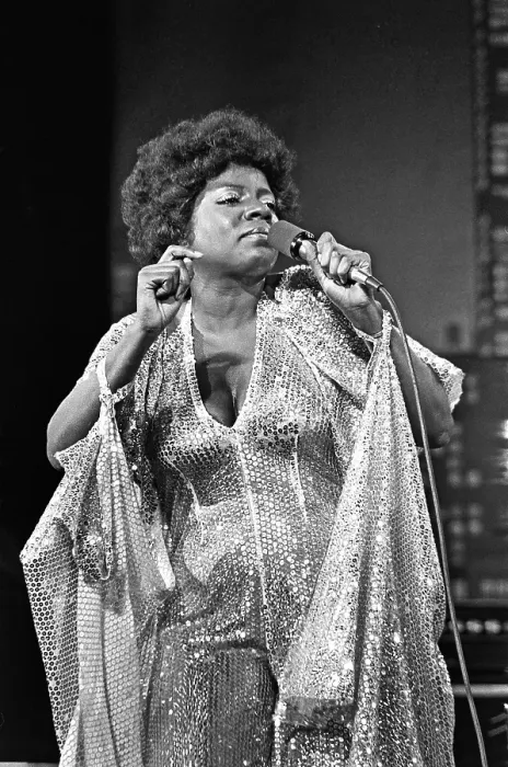 Framed Print : Disco Diva Gloria Gaynor Framed Print : Disco Diva Gloria Gaynor