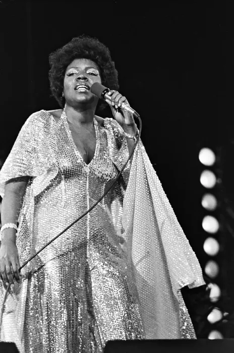 Framed Print : Disco Diva Gloria Gaynor Framed Print : Disco Diva Gloria Gaynor