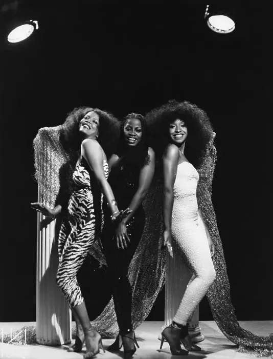Framed Print : Disco Group Musique Portrait Framed Print : Disco Group Musique Portrait