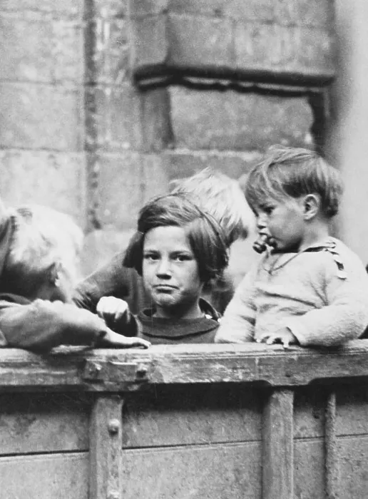 Framed Print : Displaced Children Waiting Framed Print : Displaced Children Waiting