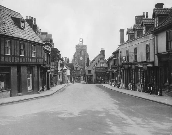 Diss, Norfolk, circa 1930. (Photo by Fox Photos / Hulton Archive / Getty Images)