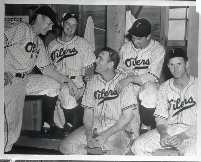 Framed Print : Dizzy Dean with Oilers Teammates Framed Print : Dizzy Dean with Oilers Teammates