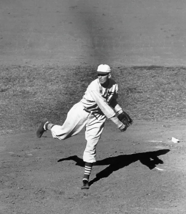 Framed Print : Dizzy Dean Pitching Framed Print : Dizzy Dean Pitching