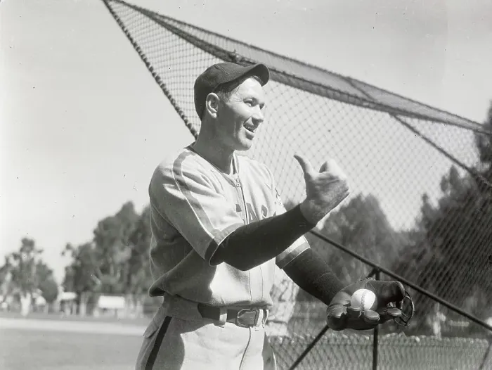Framed Print : Dizzy Dean with Thumbs Up