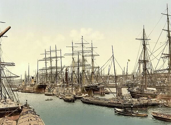 Dock and ships in the harbour, Hamburg, Germany, Historic, digitally restored reproduction of a photochrome print from the 1890s